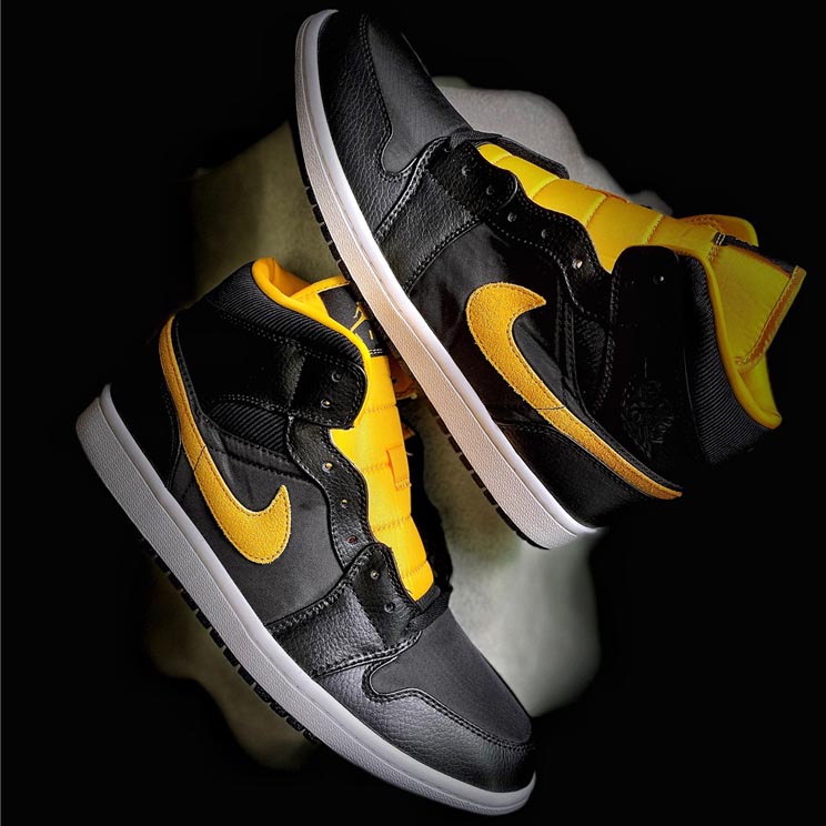 Air Jordan 1 Mid Black University Gold CI9352-001