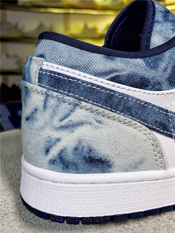 Air Jordan 1 Low Washed Denim CZ8455-100