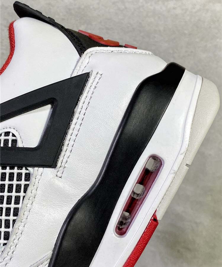 Air Jordan 4 OG Fire Red DC7770-160