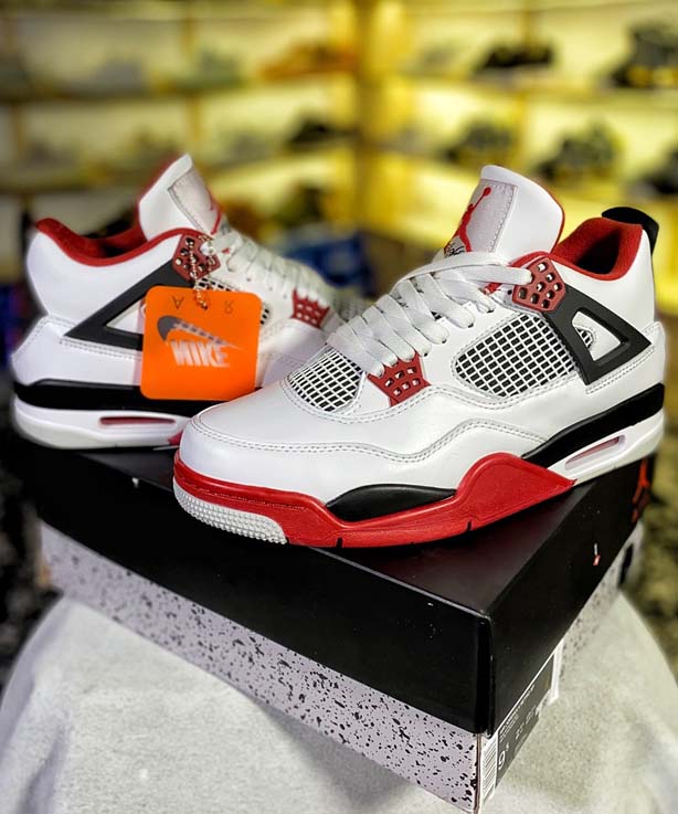 Air Jordan 4 OG Fire Red DC7770-160