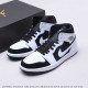 Air Jordan 1 Retro Mid Tuxedo Black/White 554724-113