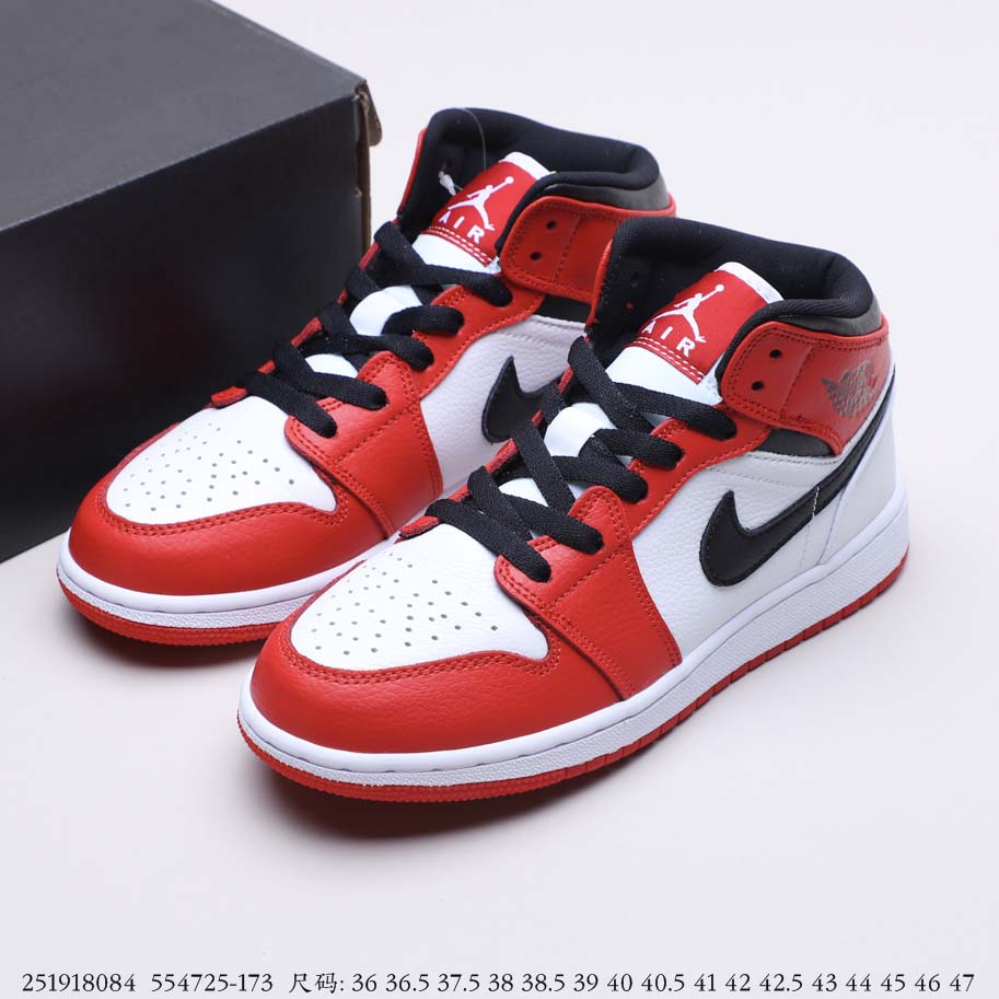 Air Jordan 1 Mid Chicago 554725-173