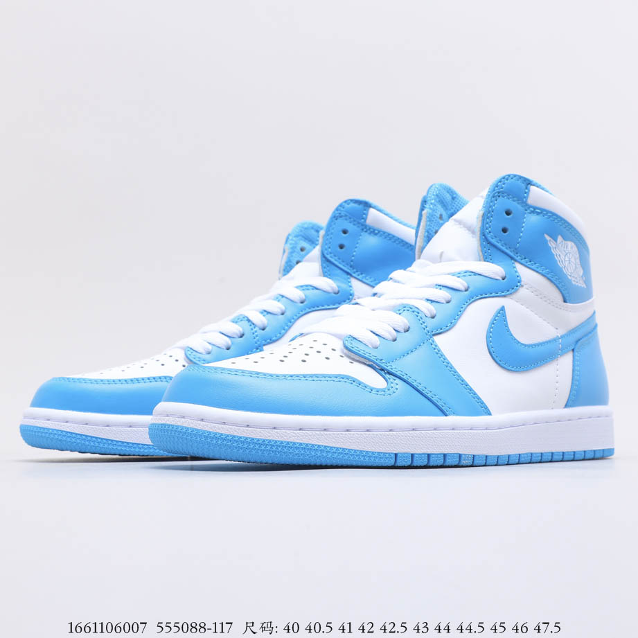 Air Jordan 1 Retro HIGH OG 'UNC' - 555088-117