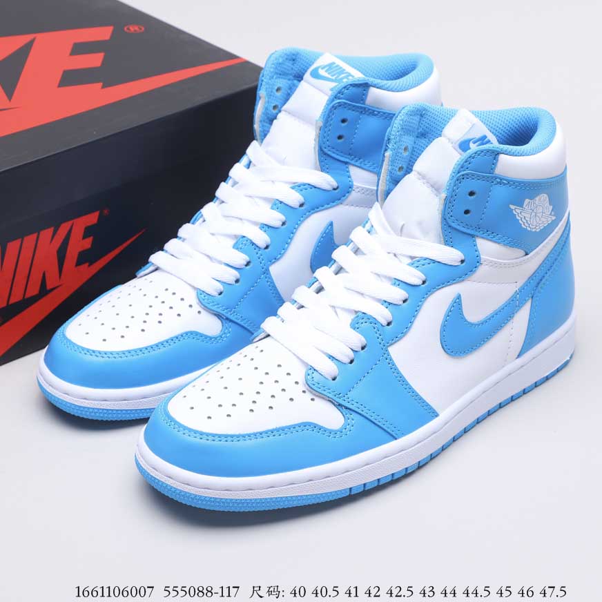 Air Jordan 1 Retro HIGH OG 'UNC' - 555088-117