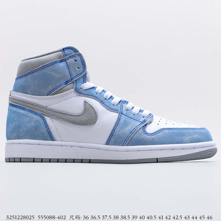 Air Jordan 1 Retro High OG Hyper Royal 555088-402