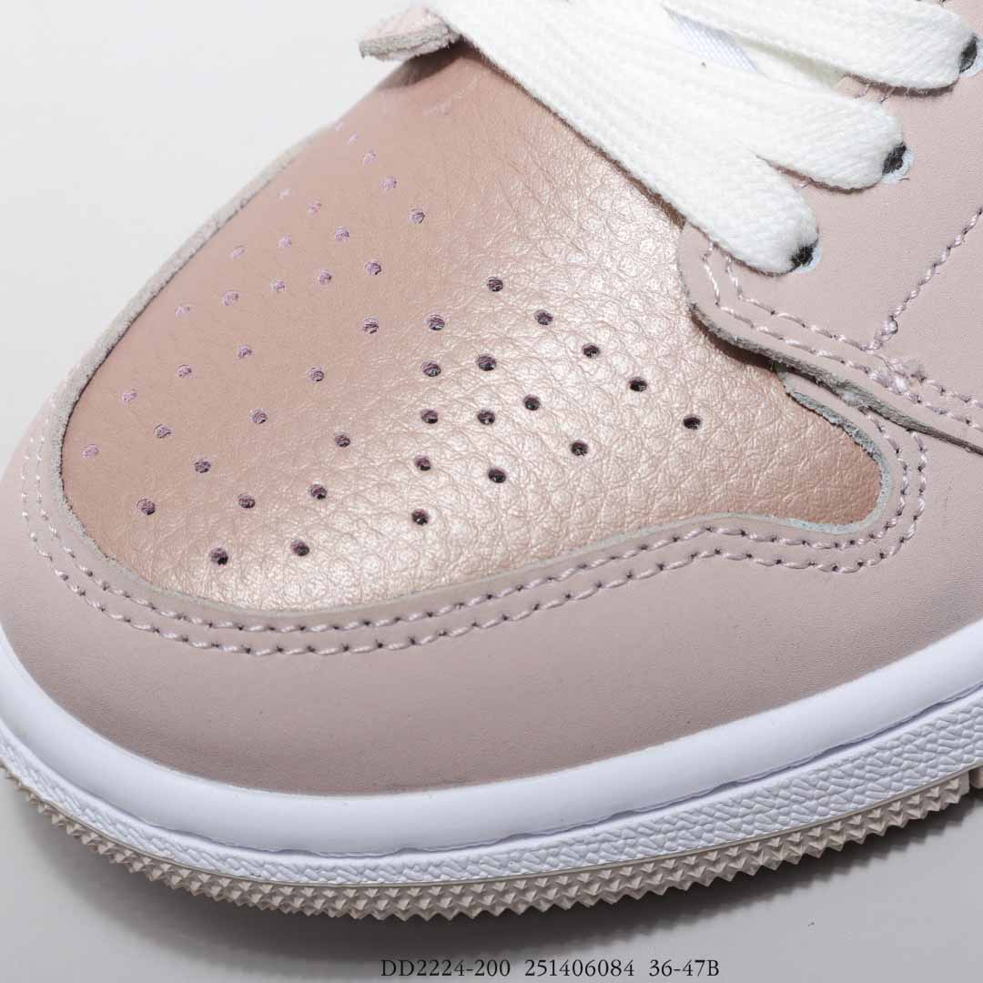 Air Jordan 1 Mid Particle Beige DD2224-200