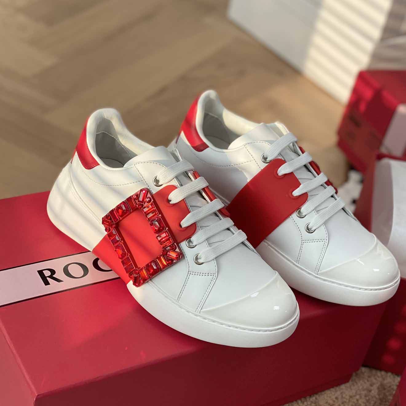 Roger Vivier Skate Strass leather sneakers Crystal Buckle White Red