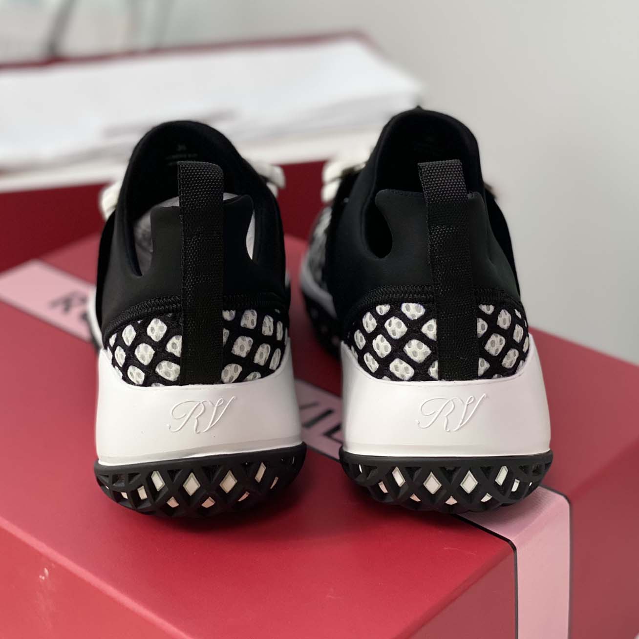 Roger Vivier Run Strass Crystal Buckle  Run Sneakers in Technical Fabrics