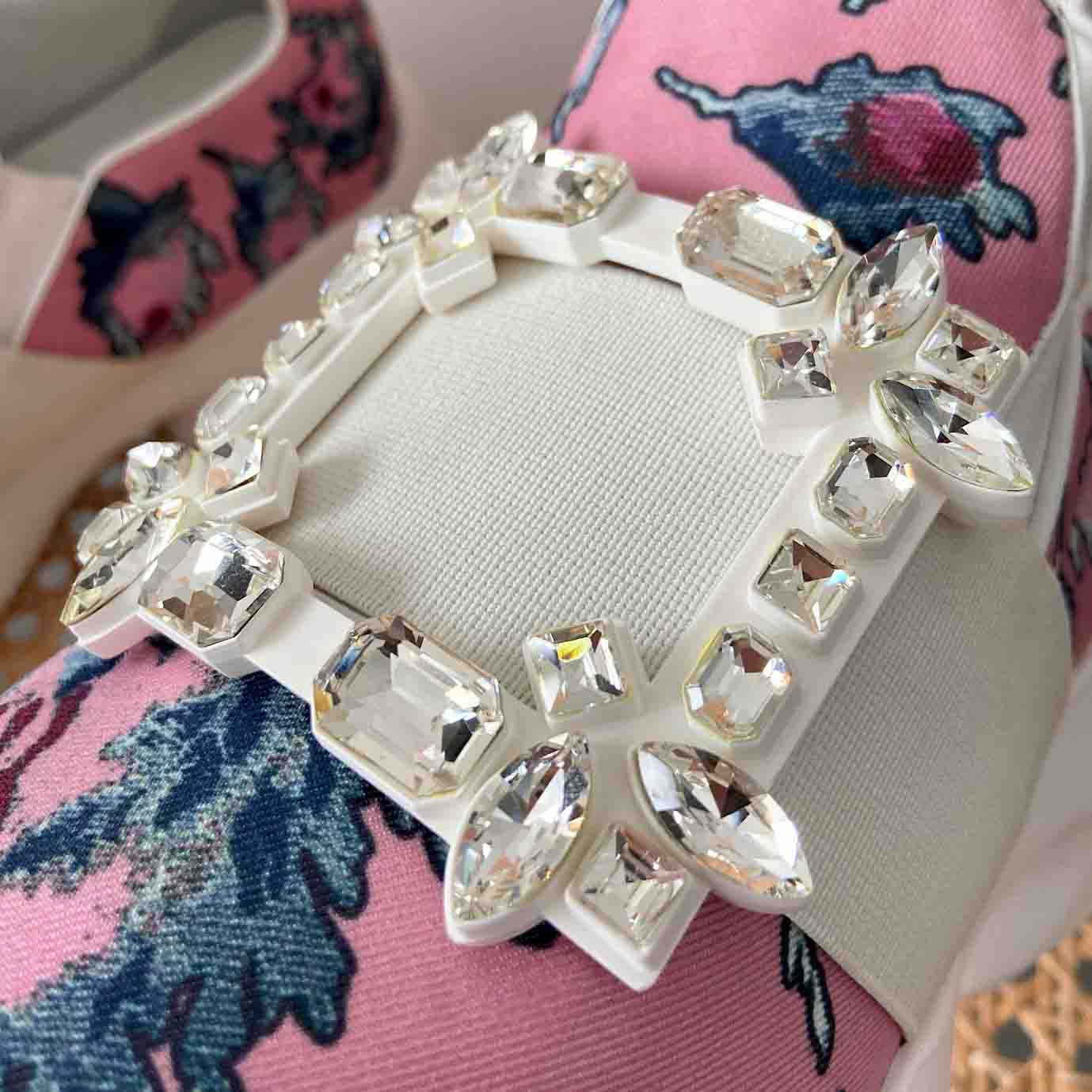 Roger Vivier Run Strass Crystal Buckle Run floral Sneakers