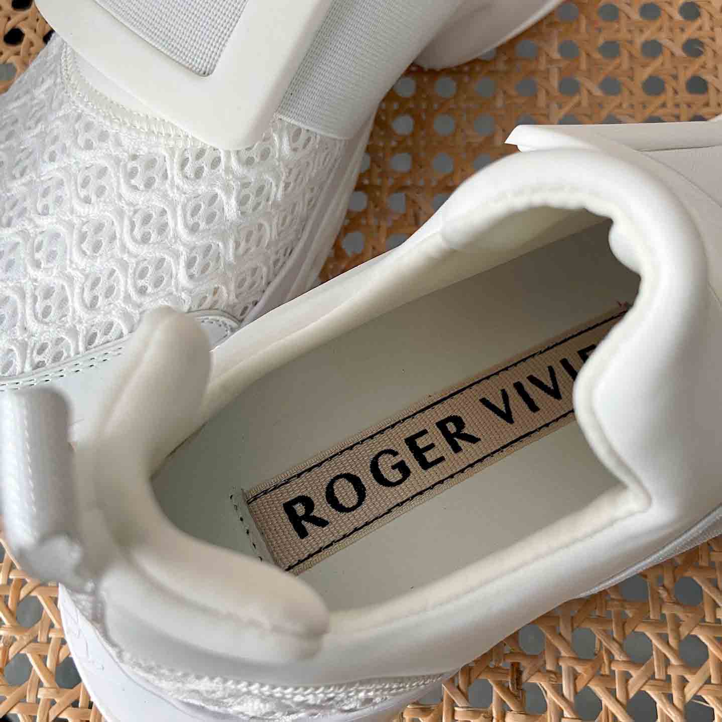 Roger Vivier Run Strass Lacquered Buckle Run Sneakers in Technical Fabrics White