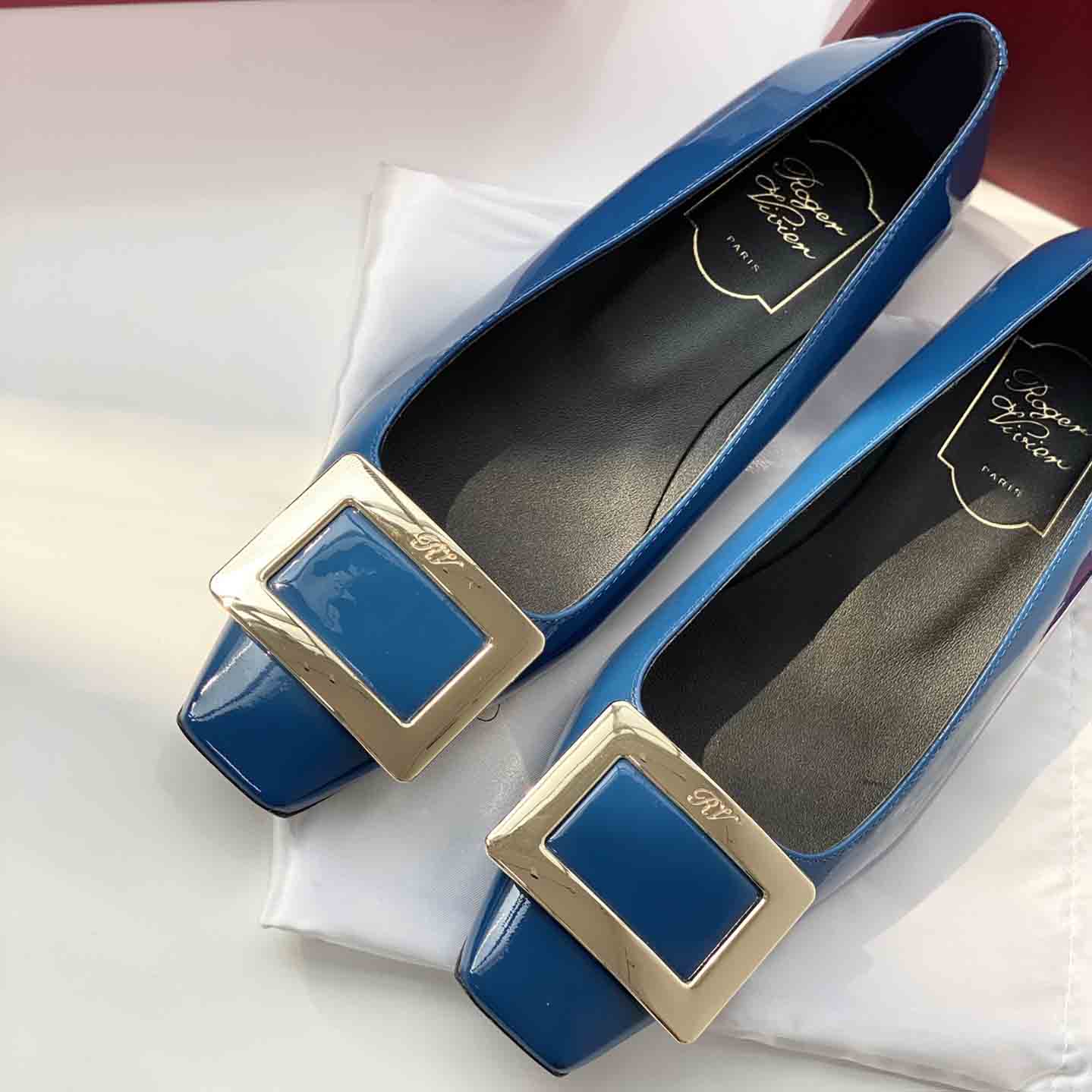 Roger Vivier Belle Vivier Metal Buckle Ballerinas flats  in Leather