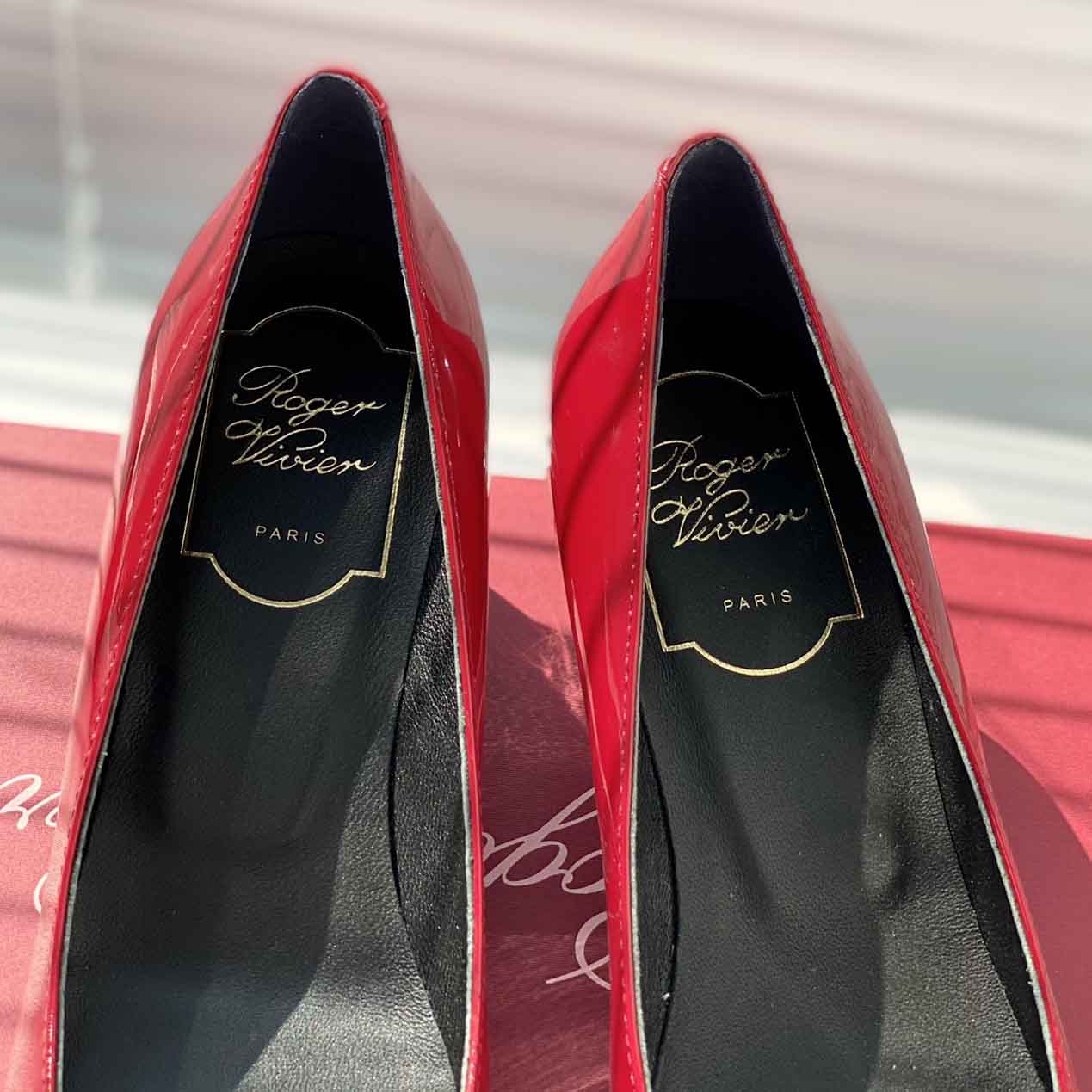 Roger Vivier Trompette 45mm patent leather pumps red