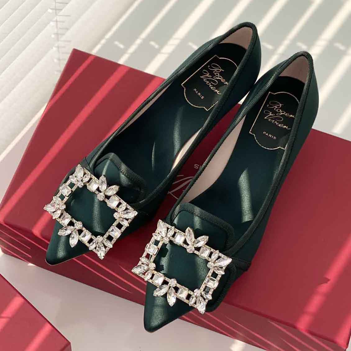 Roger Vivier Crystal Buckle 35mm Pumps