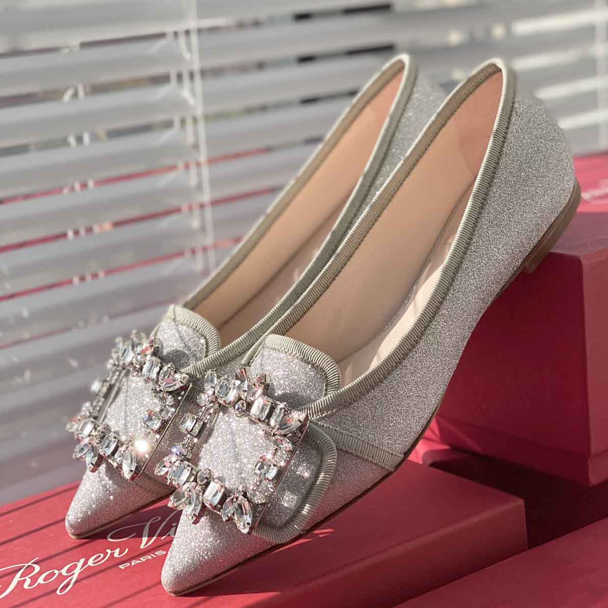 Roger Vivier Crystal Flats