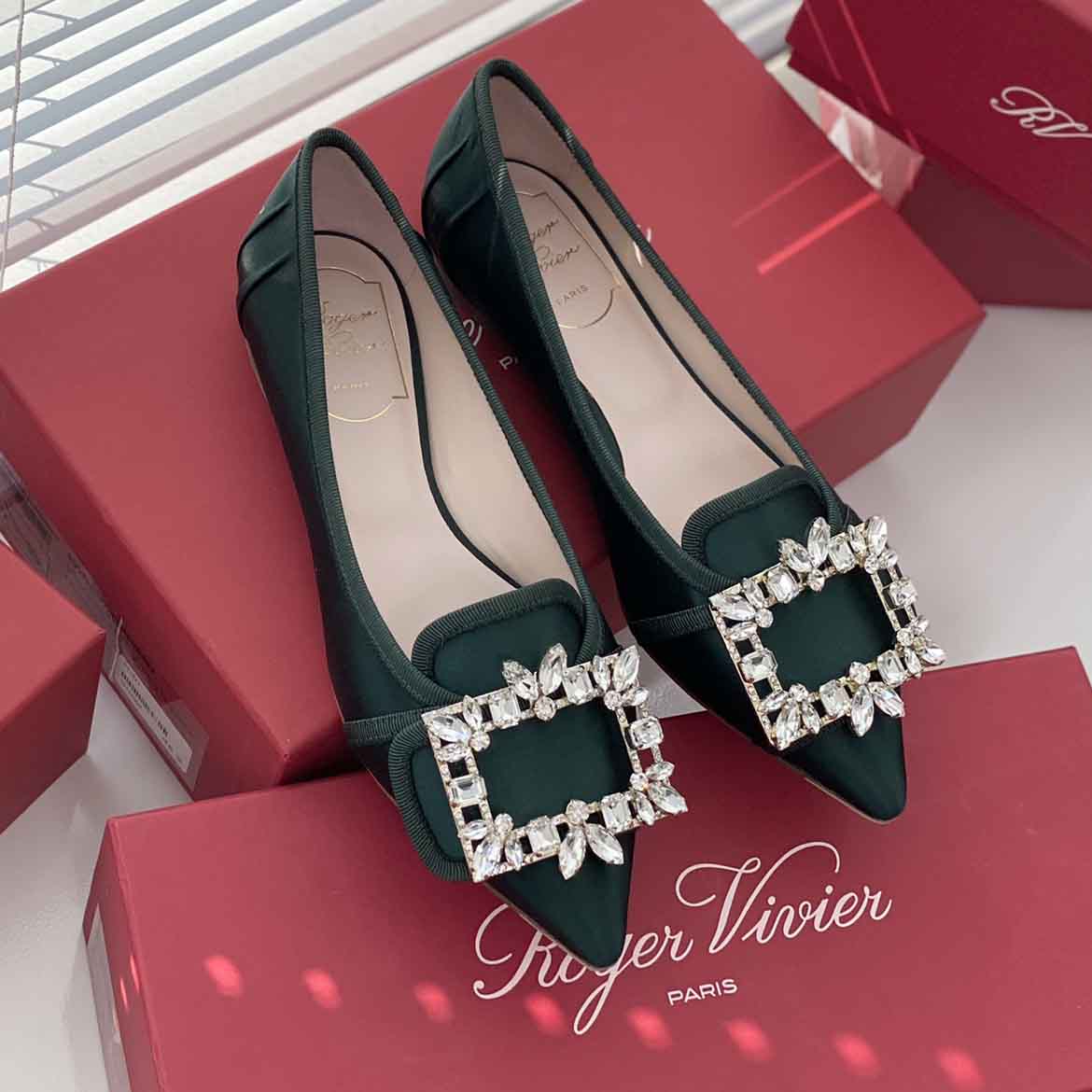 Roger Vivier Crystal Flats