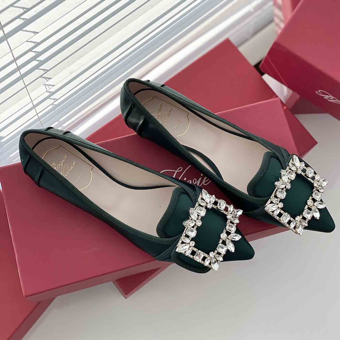 Roger Vivier Crystal Flats