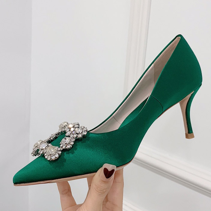 Roger Vivier Flower crystal-embellished satin pumps