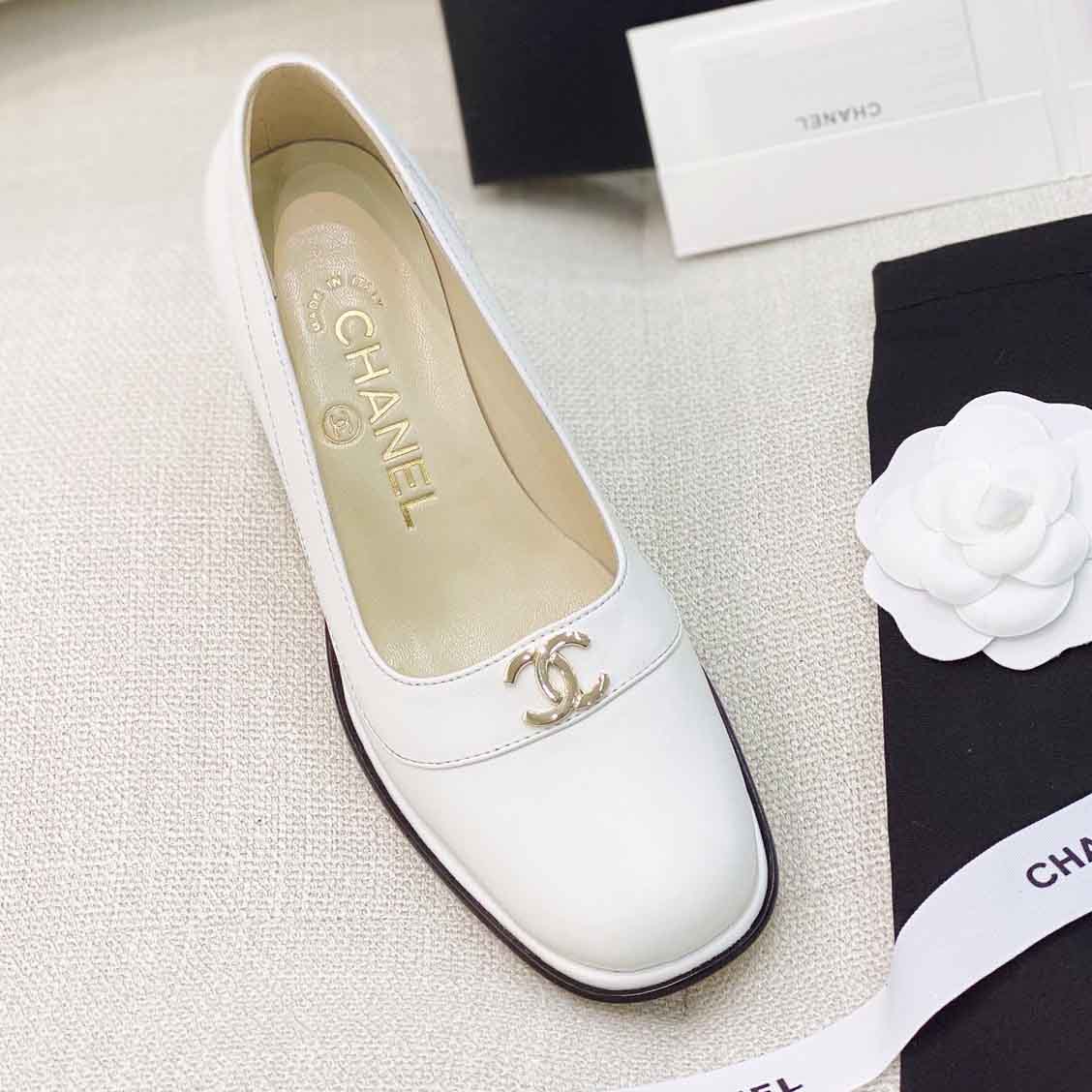 Chanel Pumps