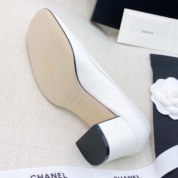 Chanel Pumps