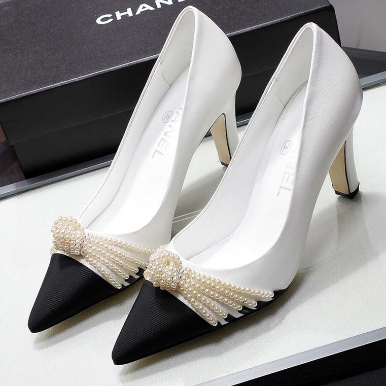 Chanel Pumps