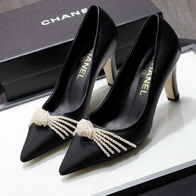 Chanel Pumps