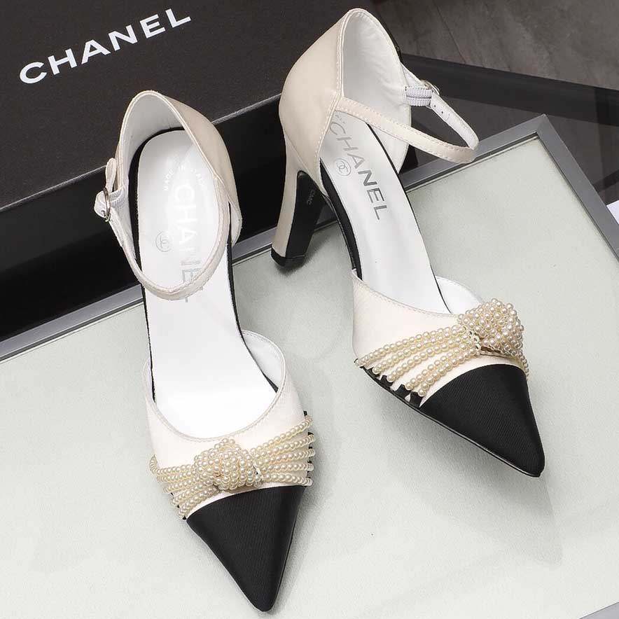 Chanel Pumps