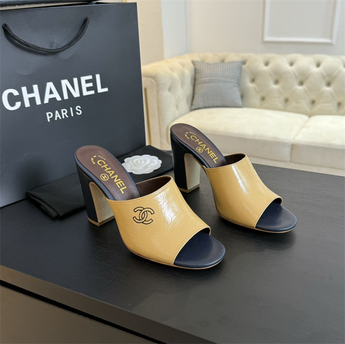 Chanel Women's Slides 95mm