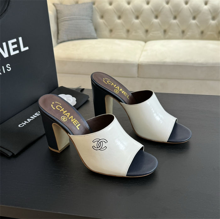 Chanel Women's Slides 95mm