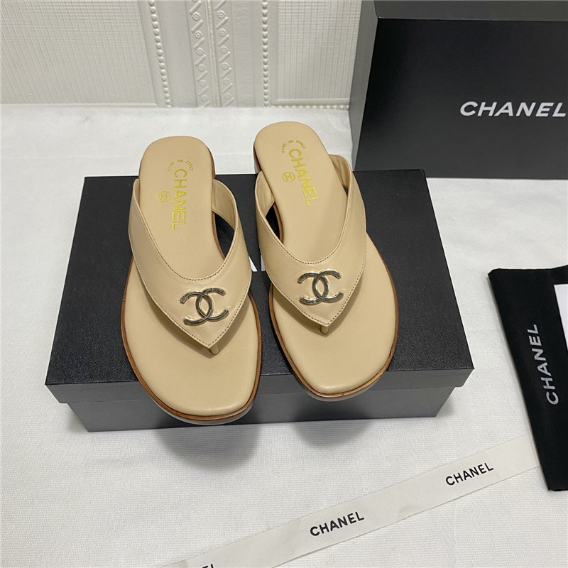 Chanel Thong sandals Mules