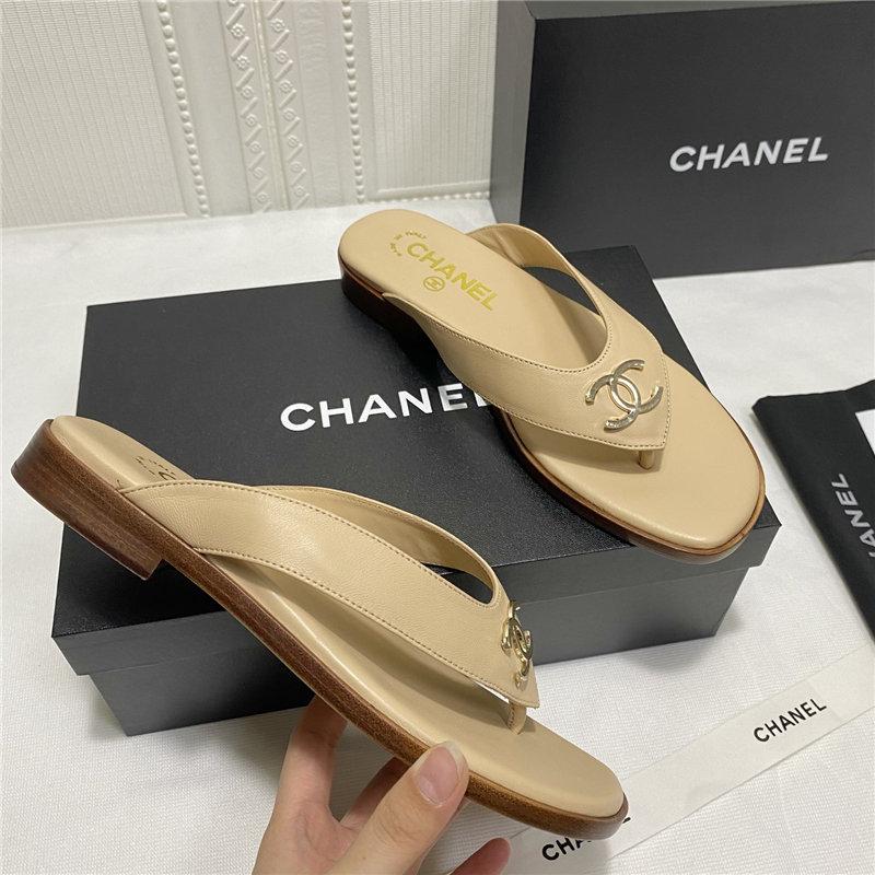 Chanel Thong sandals Mules