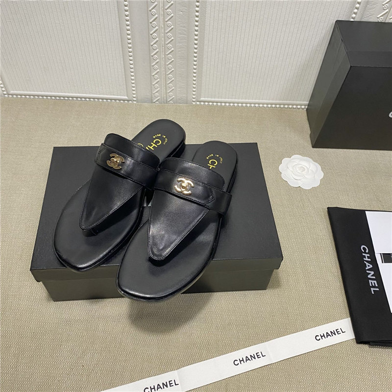 Chanel Thong sandals Mules