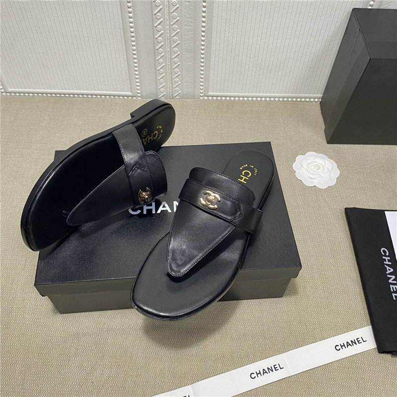 Chanel Thong sandals Mules