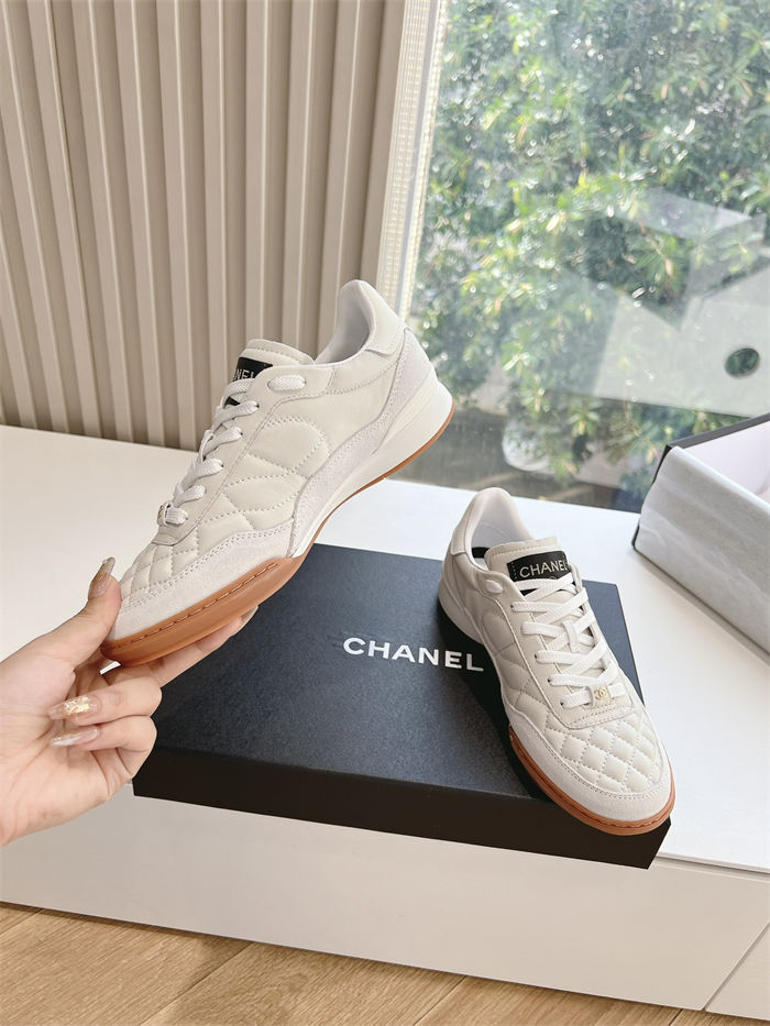 Chanel Women's Sneakers G281