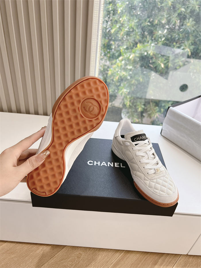 Chanel Women's Sneakers G281