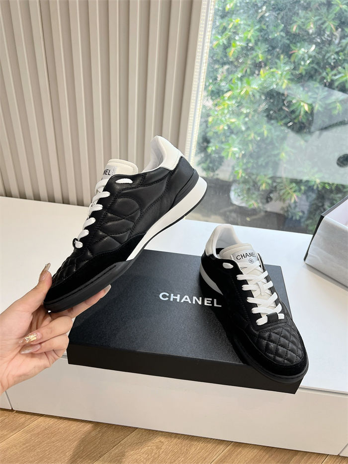 Chanel Women's Sneakers G281