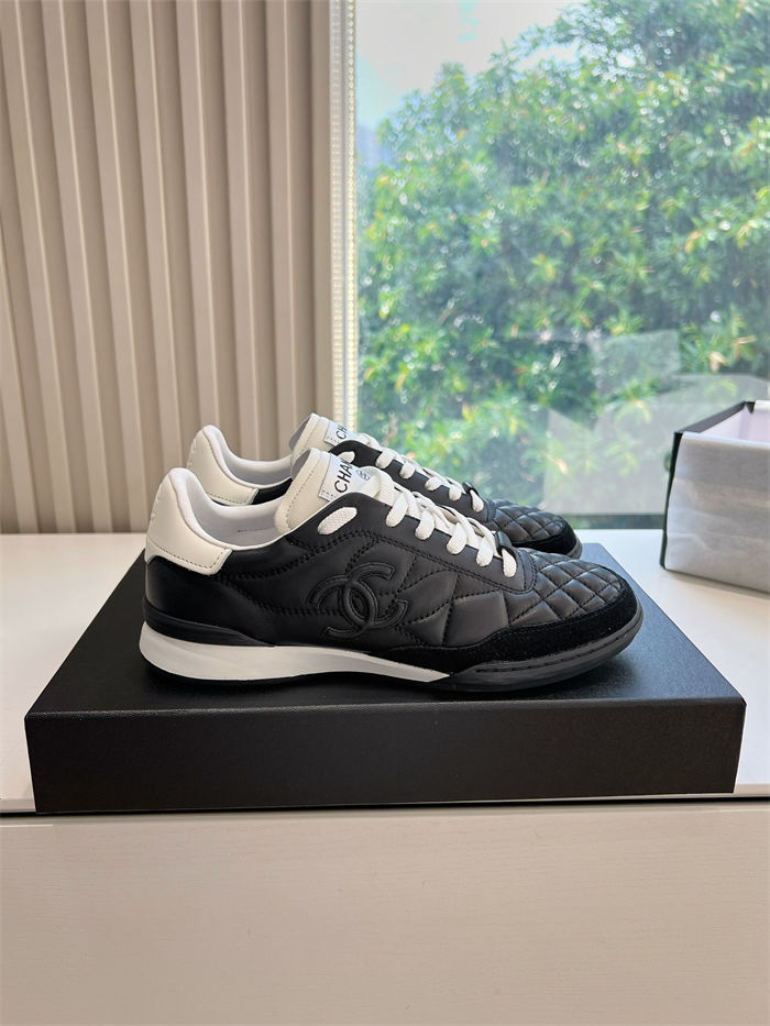 Chanel Women's Sneakers G281