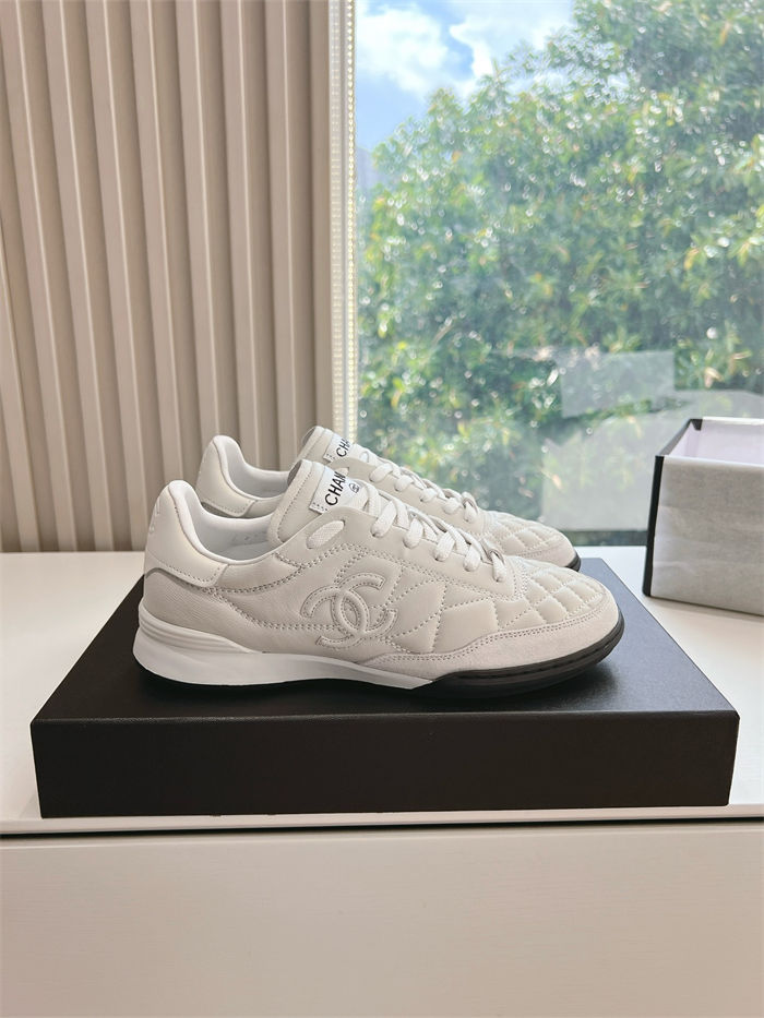 Chanel Women's Sneakers G281