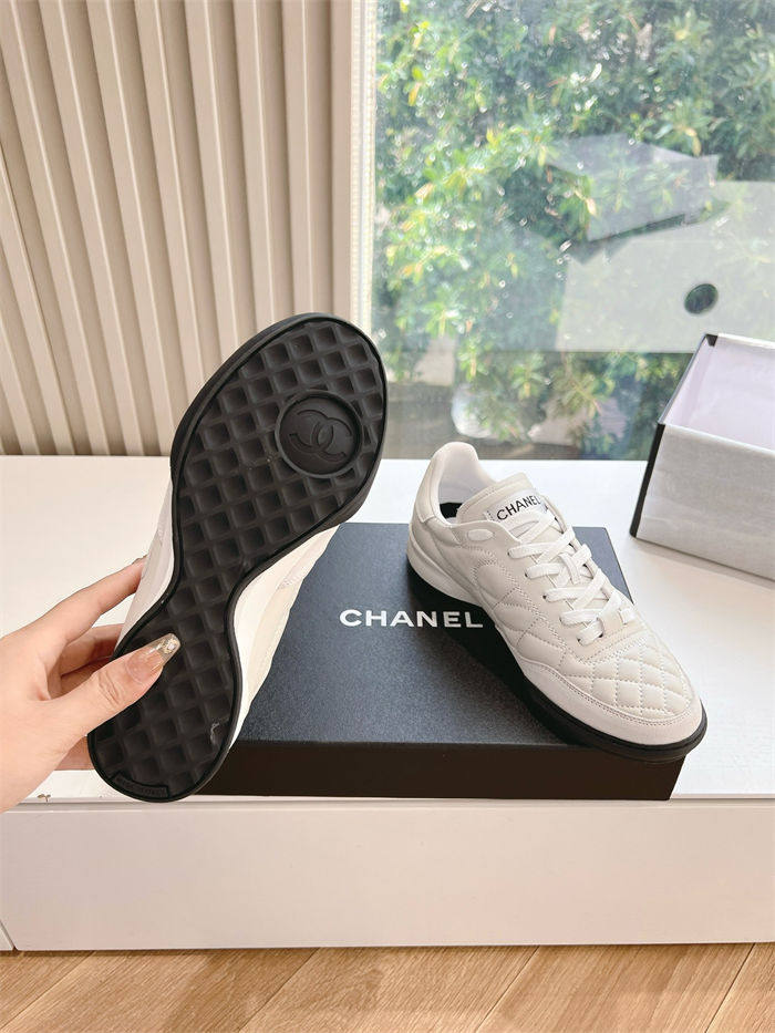 Chanel Women's Sneakers G281