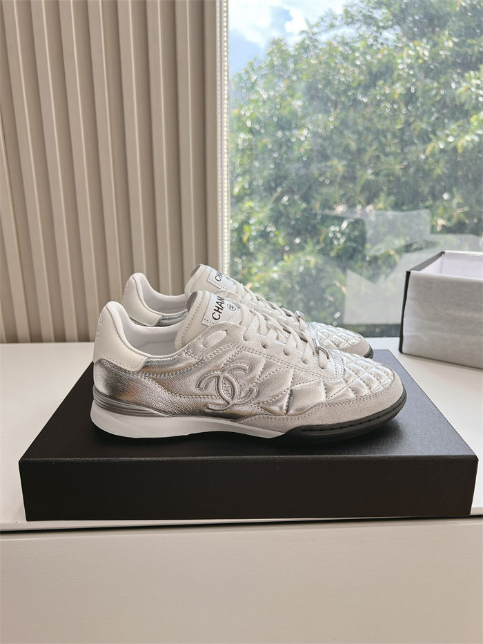 Chanel Women's Sneakers G281