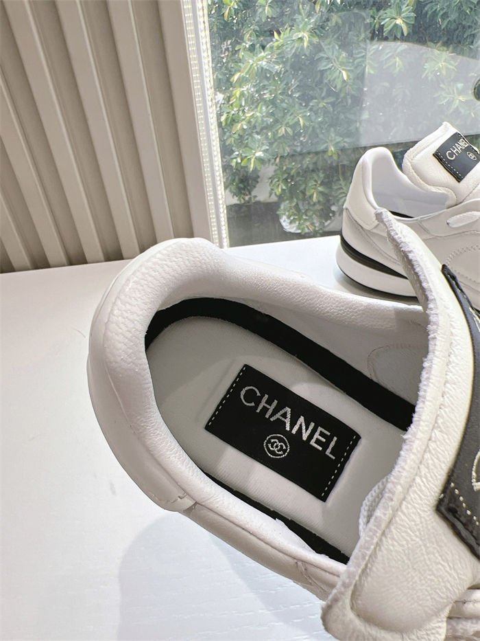 Chanel Women's Sneakers G281