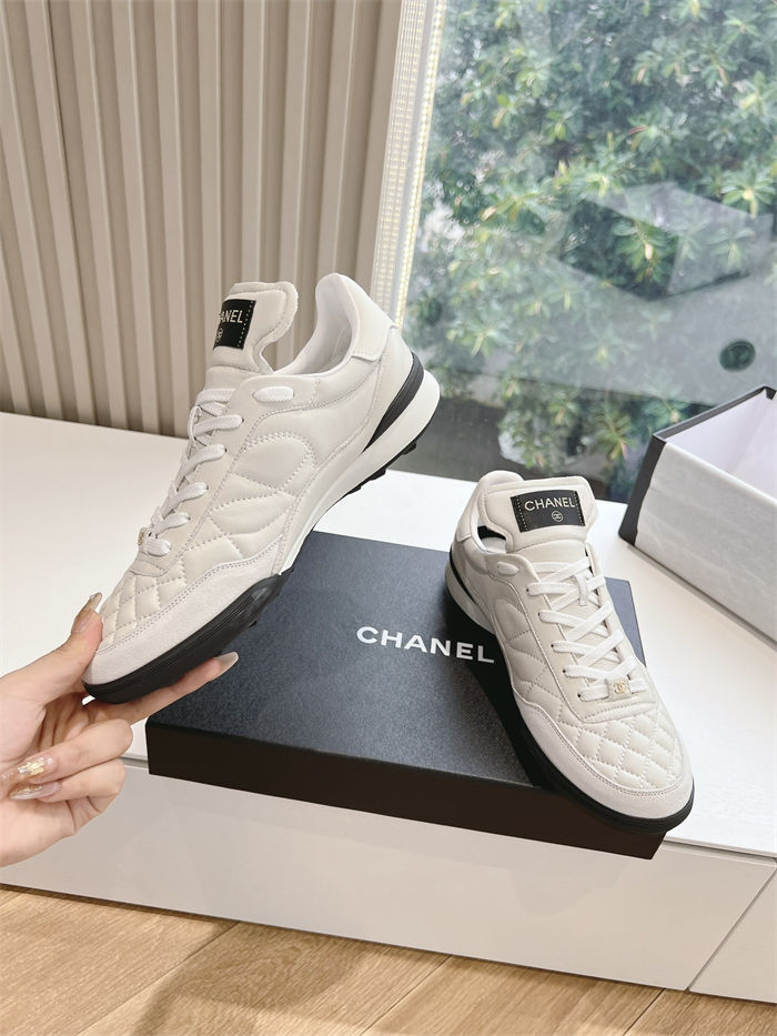 Chanel Women's Sneakers G281