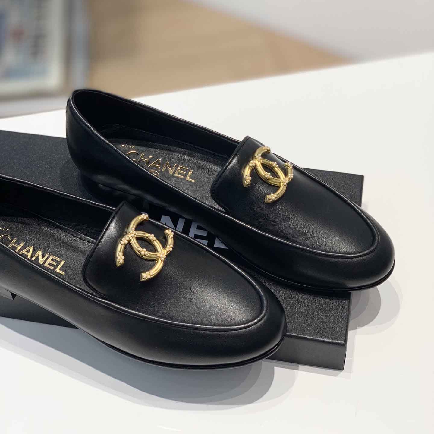 Chanel Lofers