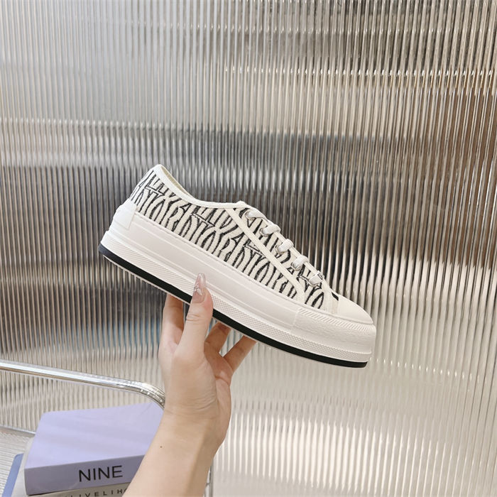 DIOR Walk'n'Dior Platform Sneaker