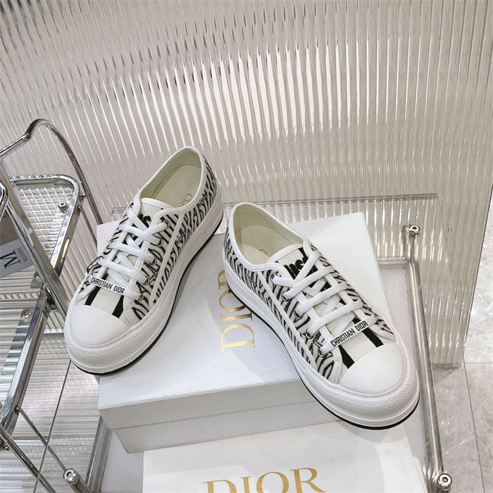 DIOR Walk'n'Dior Platform Sneaker