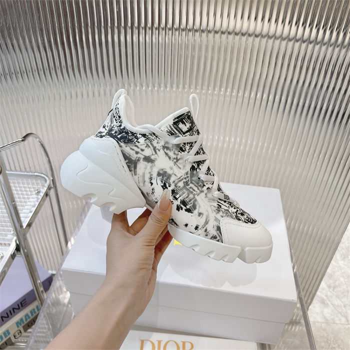 DIOR D-Connect Sneaker