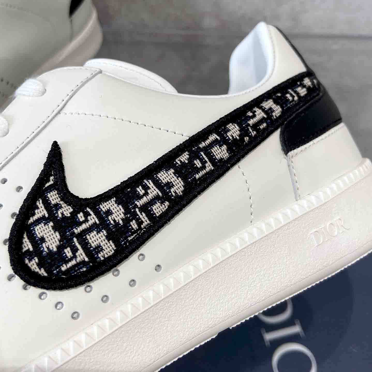 Dior Men's  Low-Top Sneaker