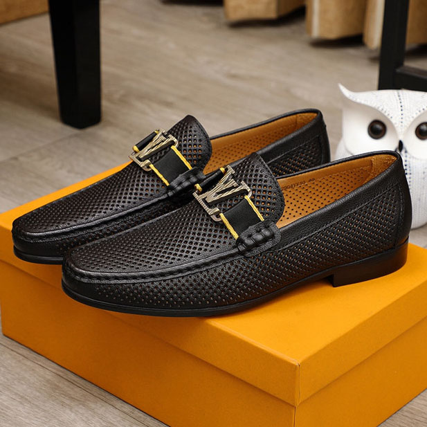 Louis Vuitton Men's loafer