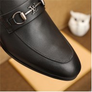 Louis Vuitton Men's loafer