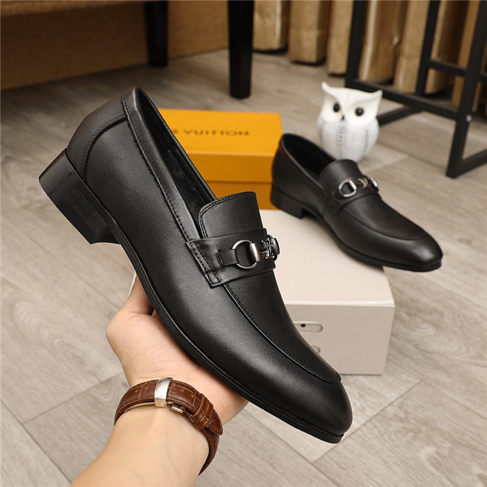 Louis Vuitton Men's loafer