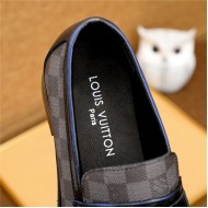 Louis Vuitton Men's loafer